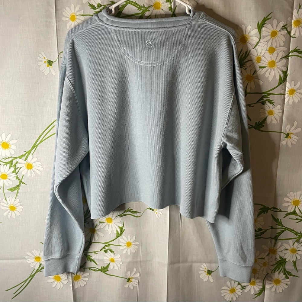 Vintage 90s pastel blue semi crop embroidered graphic Cherokee feather t shirt - Picture 6 of 9